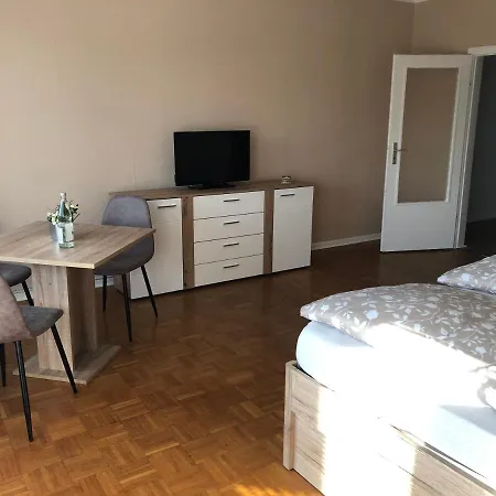 Super Lage, Neu Renovierte, Gemuetliche Appartement